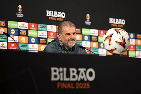 بوستيكوجلو: نريد التتويج بالدوري الأوروبي من أجل سون.. ولم أتحدث مع اللاعبين حول مستقبلي